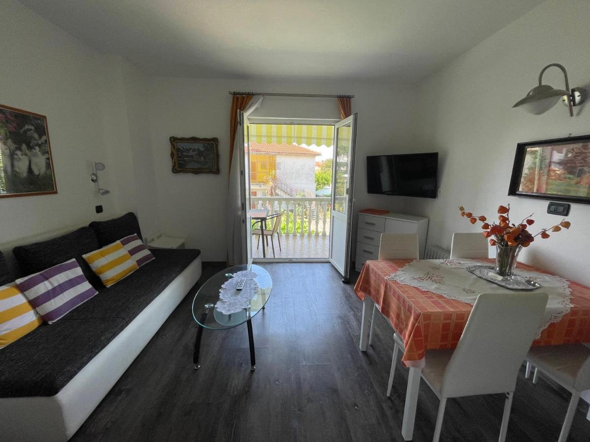 App. Marjeta Appartement Umag Buitenkant foto