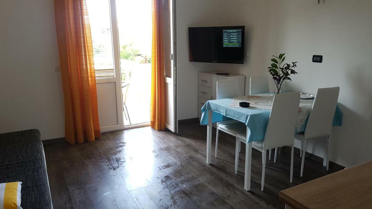 App. Marjeta Appartement Umag Buitenkant foto