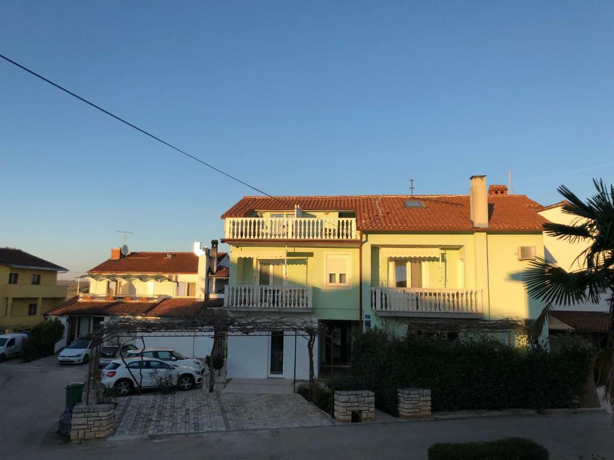 App. Marjeta Appartement Umag Buitenkant foto